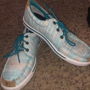 Twisted X women’s shoes